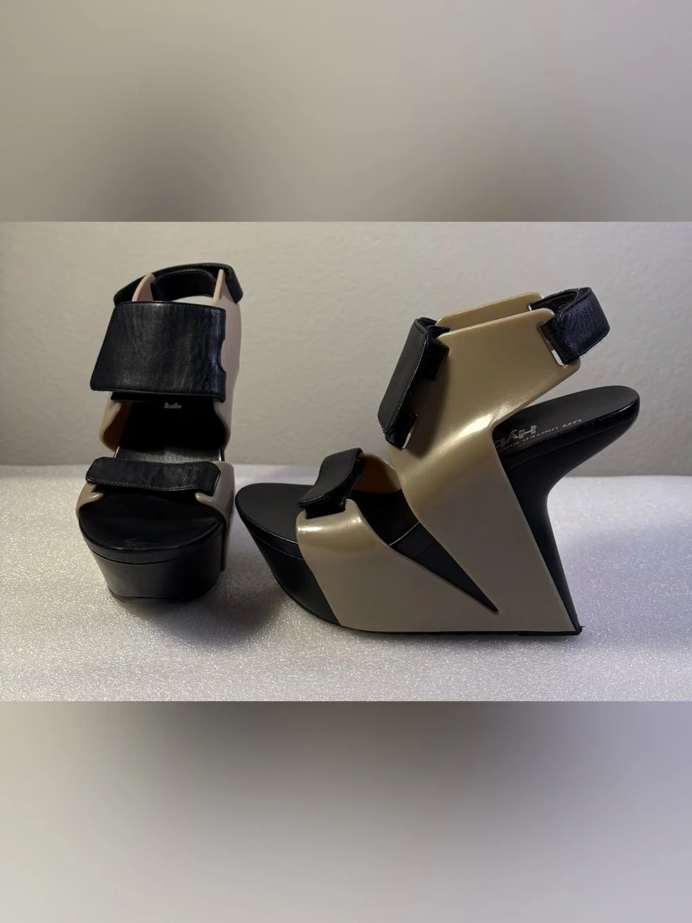 United Nude Hybrid Architectural Platform Wedge Sandals Black Nude Size 37
